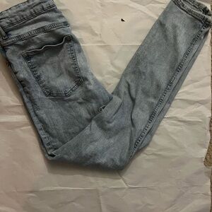 Size 28 Skinny jeans